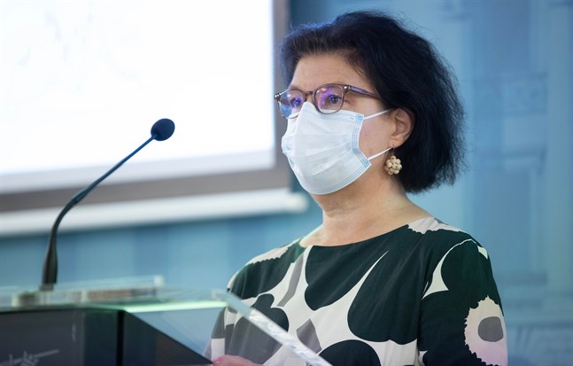 Barn smittas främst av sina föräldrar och mer sällan i skolorna, säger strategidirektör Liisa-Maria Voipio-Pulkki vid Social- och hälsovårdsministeriet. Arkivbild.