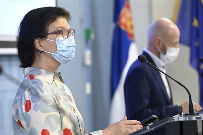 I presskonferensen medverkar bland andra Liisa-Maria Voipio-Pulkki, strategidirektör vid Social- och hälsovårdsministeriet, och Otto Helve, överläkare vid Institutet för hälsa och välfärd.
