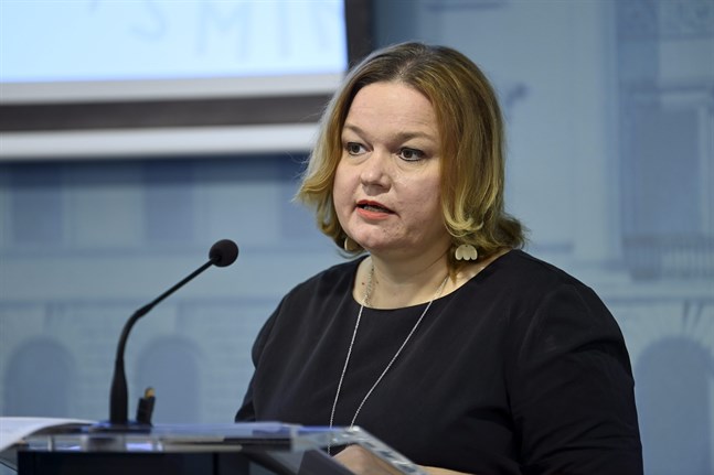 Familje- och omsorgsminister Krista Kiuru har fått många frågor från media om Kronoby den senaste tiden.