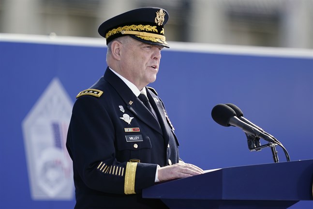 USA:s försvarschef general Mark Milley lugnade Kina om Trump. Bild från 11 september-högtidligheterna i förra veckan.