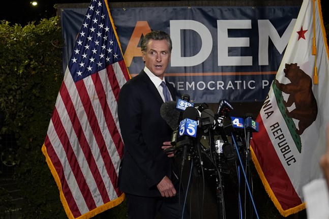 Invånarna i USA-delstaten Kalifornien har röstat nej till att avsätta guvernör Gavin Newsom.