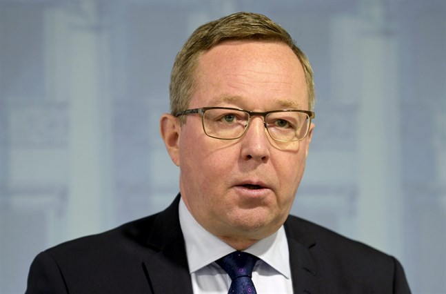Enligt arbets- och näringsminister Mika Lintilä ska regeringen Marins energi- och klimatstrategi överlämnas till riksdagen under hösten.
