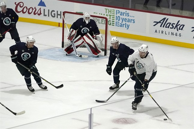 NHL:s nya lag Seattle tränar inför säsongspremiären.