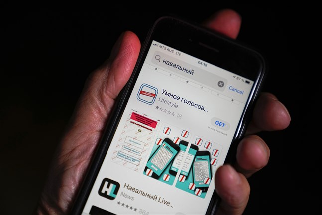 Borta ur Googles och Apples app-butiker. Arkivbild.