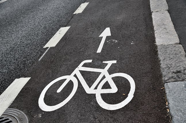 En cyklist dog i en trafikolycka i Kotka på lördagen