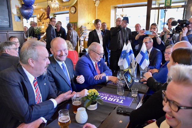 Blå framtid gör ett nytt försök att bli riksdagsparti efter det svidande nederlaget i riksdagsvalet 2019.
