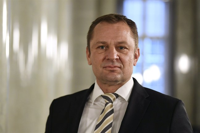 Revisionsverkets ställföreträdande generaldirektör Matti Okko kräver en kritisk granskning av alla företagsstöd.