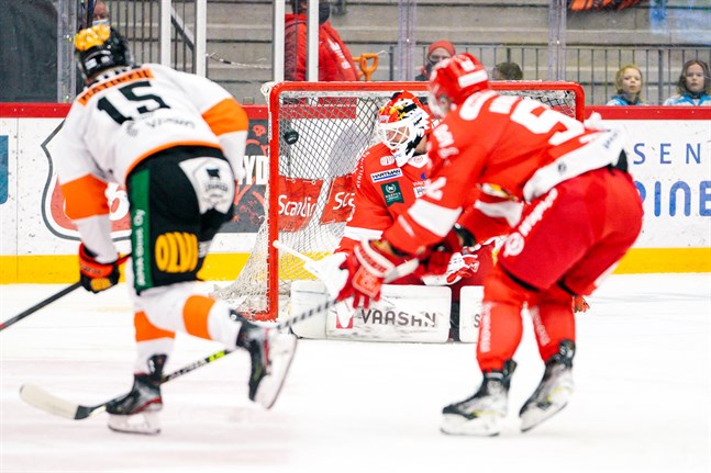 Rasmus Reijola, här hemma mot KooKoo, antecknades för 25 räddningar mot SaiPa.