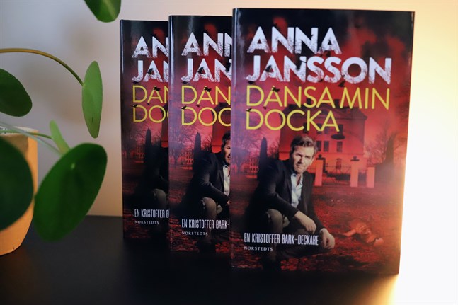 Nu har du chansen att väcka din inre deckarförfattare till liv. Skriv sista raden eller sista stycket i en fiktiv österbottnisk deckare. Du kan vinna en bok av Anna Jansson.