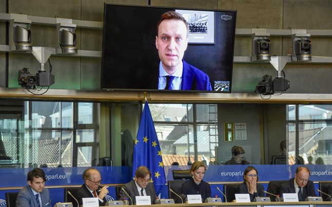Aleksej Navalnyj under ett tal via länk till EU-parlamentets ledamöter i Bryssel 2018.
