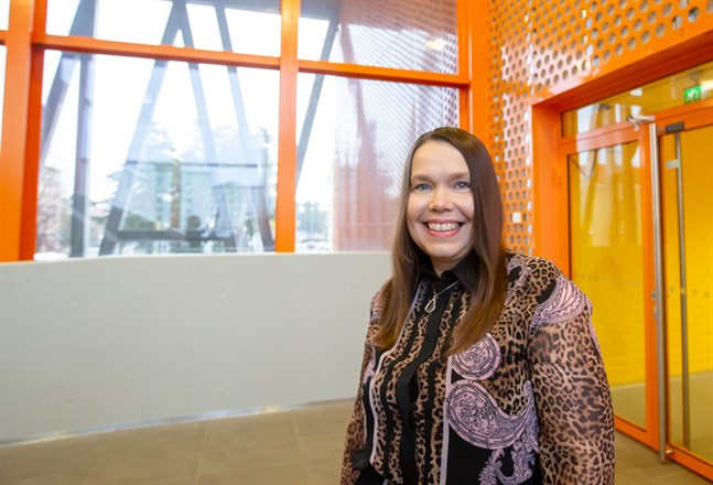 Sirpa Rutanen her återvänt till sin gamla hem- och studiestad för att jobba på yrkeshögskolan VAMK.