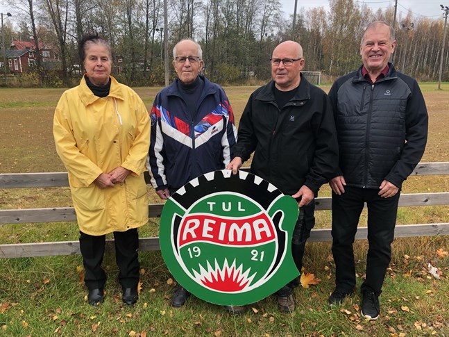 Anrika Yxpilaföreningen Reima firar 100-årsjubileum. Jubileumskommittén består av Ritva Liimatainen, Eino Päivärinta, Tuomo Hautala och Matti Hourula. På bilden saknas Anja Auvinen.
