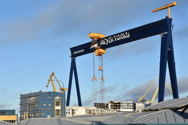 Regionförvaltningsverket i Sydvästra Finland inför obligatoriska hälsokontroller vid skeppsvarvet Meyer Turku i Åbo.