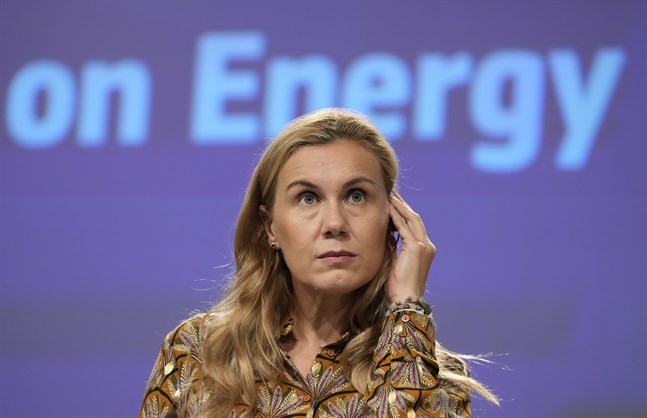 EU:s energikommissionär Kadri Simson lägger fram en "verktygslåda" med åtgärder som medlemsländerna kan ta till för att lindra effekterna av de höga energipriserna.