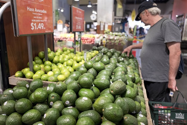 Högre priser på exempelvis livsmedel har bidragit till inflationsökningen i USA.