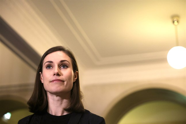 Statsminister Sanna Marin menade att det var vist av regeringen att ändra sig då den insåg hur nedskärningarna slog mot bland annat kulturfältet.