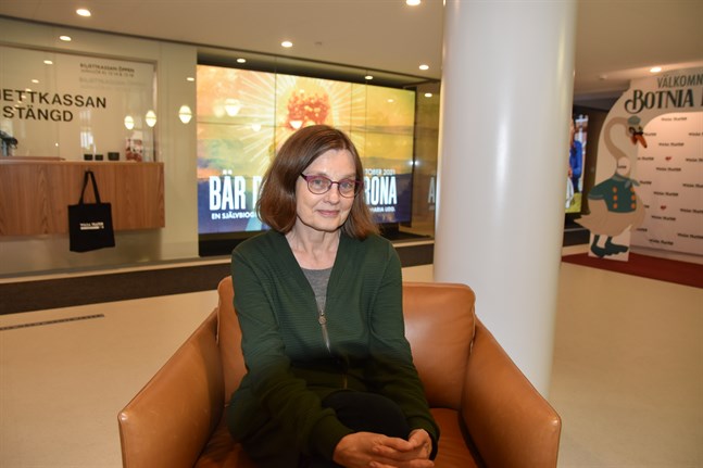 – Det känns som ett slag i ansiktet. Det är inte rimligt att knyta branschers finansiering till hur mycket folk spelar, säger Marit Berndtson, administrativ chef på Wasa Teater.