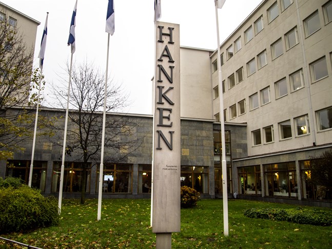 Svenska kulturfonden donerar 1 miljon euro till Svenska handelshögskolans insamlingskampanj Räkna med Hanken. Donationen innebär att kampanjens totala insamlade belopp nu är drygt 2,8 miljoner euro.