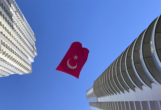 Finlands ambassadör i Turkiet har tillsammans med ambassadörer från nio andra länder kommit med ett uttalande gällande den turkiske affärsmannen och aktivisten Osman Kavala.
