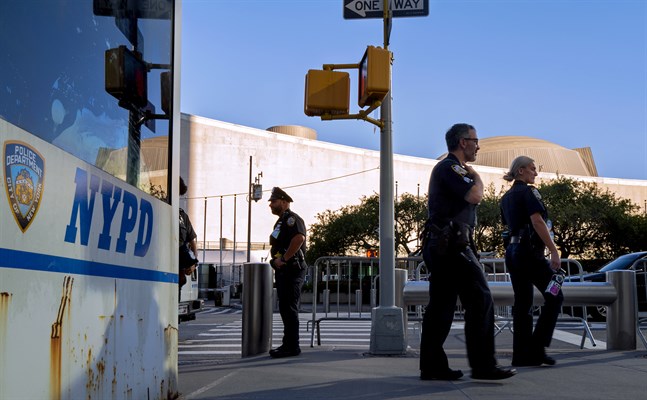 New Yorks poliser måste vaccinera sig mot covid-19 om de vill fortsätta sitt jobb. Arkivbild.
