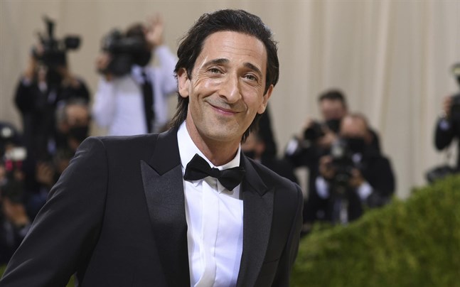 Adrien Brody är förtjust i skräcklitteratur. Därför tackade han ja till en roll i serien "Chapelwaite", säger han.