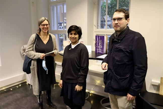 Maria Ångerman, Surabhi Nadig och Daniel Beijar hade tagit sig till stadsbiblioteket för att delta i festivalen Platform 20.