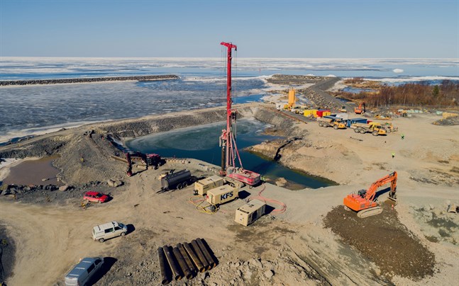 Fennovoima hoppas kunna få byggtillstånd senast hösten 2022, skriver STT.