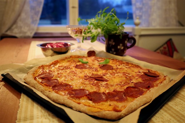 En pizza med sötma, sting, sälta och syra. Plus en måttligt skrämmande topping.