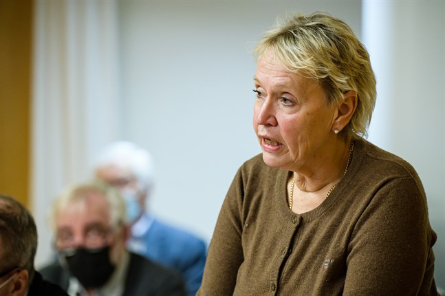 Pro Kronobys gruppordförande Elisabeth Hagström lämnade in motionen om ett landskapsbyte.