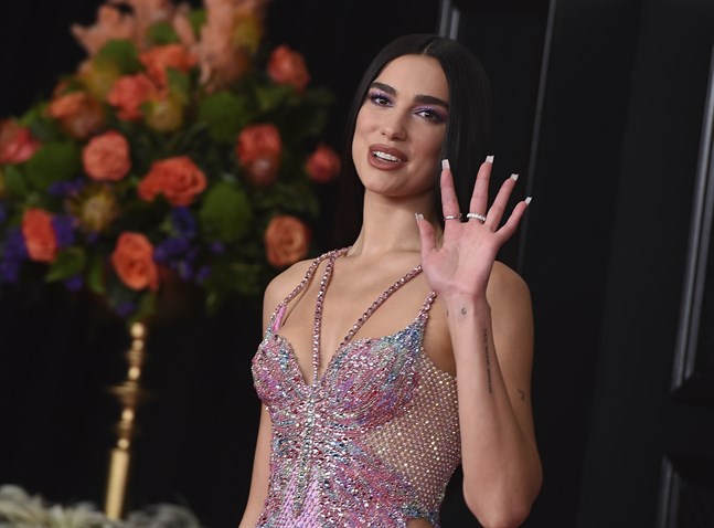 Dua Lipa inleder sin Europaturné i vår. I juni kommer hon till Finland.
