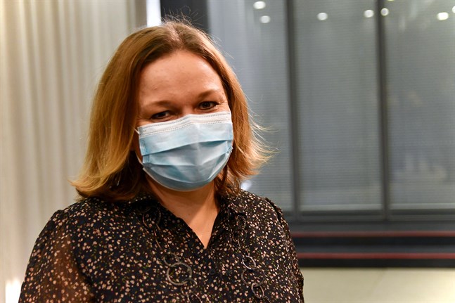 – Om man använder covidintyg kan man befrias från restriktioner, säger Krista Kiuru (SPT).