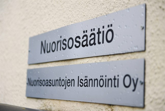 En av de misstänkta personerna i brottshärvan kring Nuorisosäätiö kunde tidigare i veckan gripas.