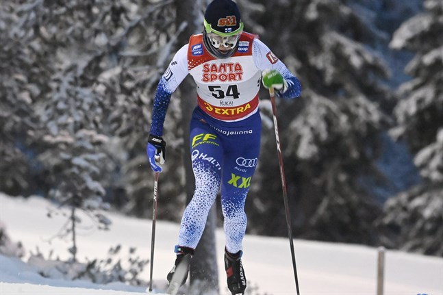 Det var ordentligt kallt i Ruka på lördagseftermiddagen med en temperatur som närmade sig minus 20 grader. Krista Pärmäkoski var ordentligt påklädd och är nöjd med sin insats på den klassiska milen.