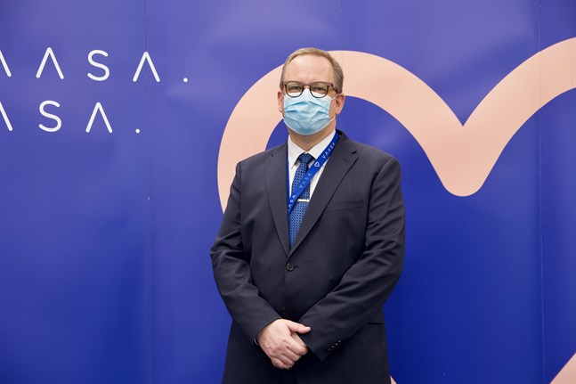 – Vasa och Umeå investerar på bägge sidor. Hamnarna är nödvändig infrastruktur, på samma sätt som till exempel vägar, och man kan inte förvänta sig att de ska betala igen sig direkt utan på lång sikt, säger Tomas Häyry.