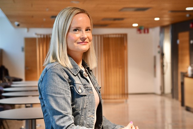 Sannfinländarna, med partiordförande Riikka Purra i spetsen, vill förnya bostadsstödet. Det framkommer i partiets skuggbudget.