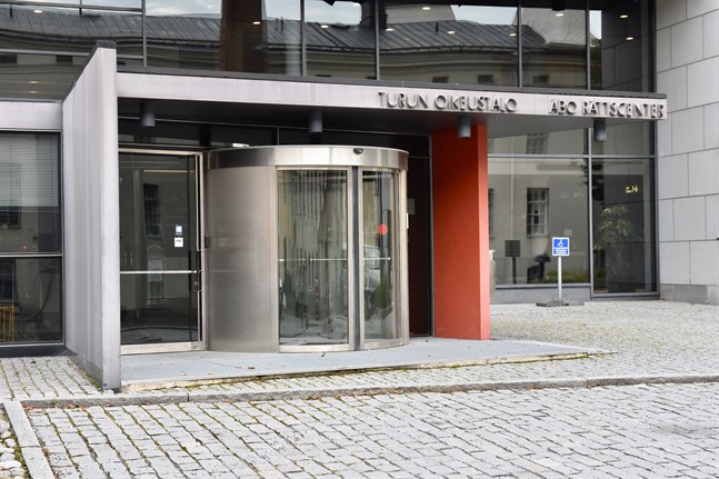 Egentliga Finlands tingsrätt tog på onsdagen ställning till ett fall där två män åtalades för att ha utnyttjat affärshemligheter från en konkurrent i sin egen företagsverksamhet. Arkivbild.