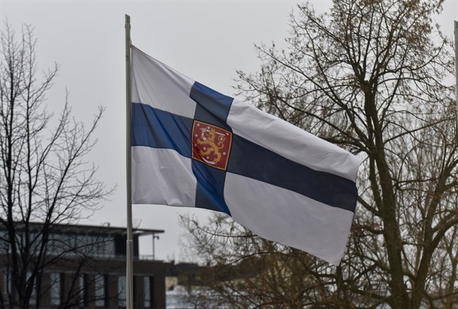 På självständighetsdagen blickar talare både tillbaka och mot framtiden.