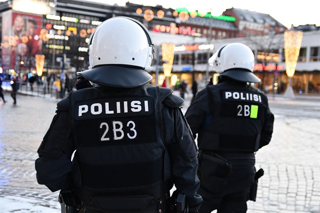 Inrikesministeriet måste avbryta rekryteringen av en ny rektor för Polisyrkeshögskolan i Tammerfors på grund av ett formfel.