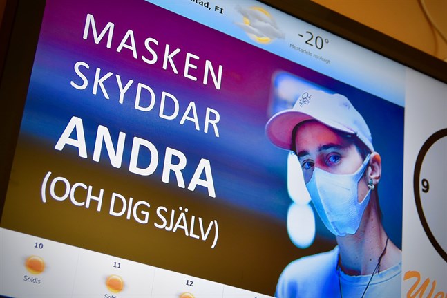 Egentliga Finlands sjukvårdsdistrikt rekommenderar att alla barn i regionens grundskolor använder munskydd från och med tredje klass.