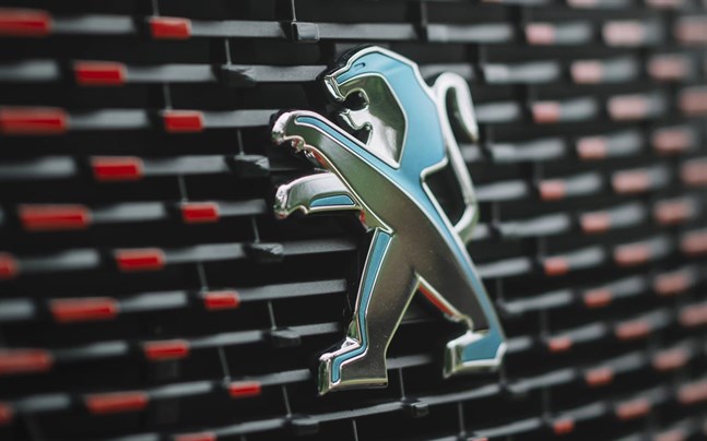 Franska biltillverkaren Peugeot rör sig mot att endast lansera elbilar på den europeiska marknaden.