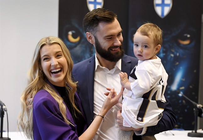 Tim Sparv får efter karriären mera tid tillsammans med flickvännen Jitka Novackova och parets dotter Leah.
