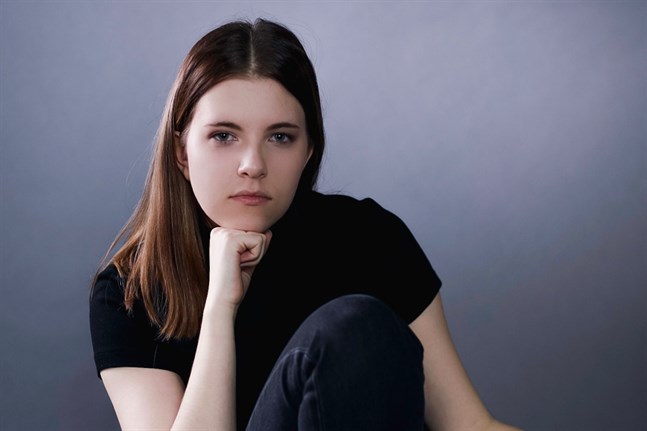 Ida Storbacka i Karleby ger den 14 januari 2022 ut sin första singel "Amsterdam" under artistnamnet Sadie.