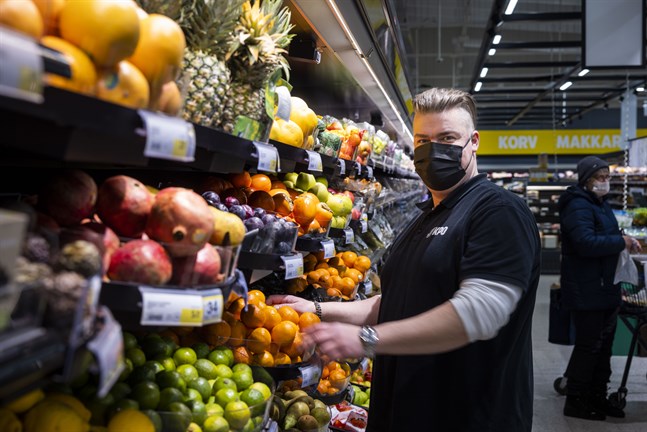 Teemu Murtonen är ny butikschef på S-Market i Vörå.
