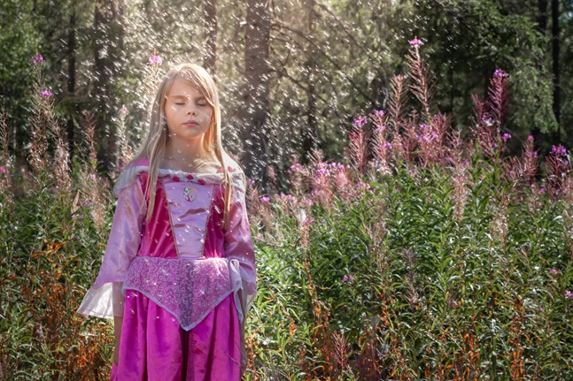 "Prinsessan av rallarros" kallar Gun Österbacka det här porträttet.