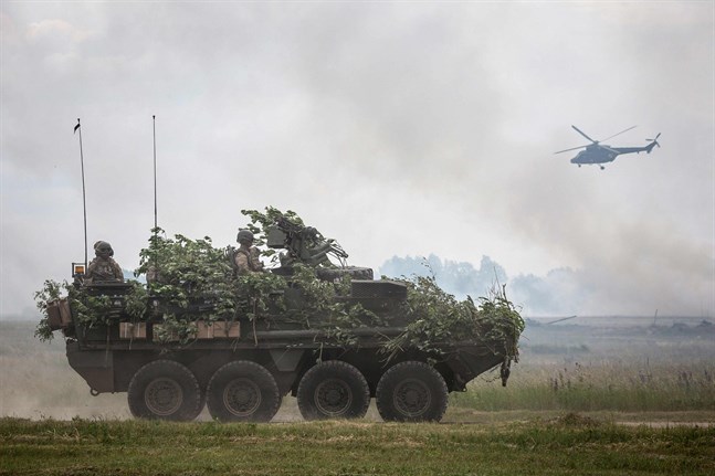 Natofordon under en övning i Orzysz i Polen 2017.
