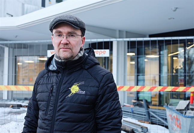 Samuli Ojala lämnar Uleåborg för Vasa.