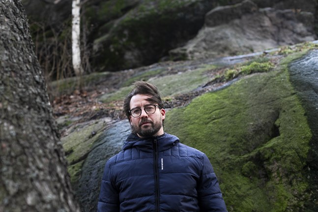 Jämfört med lokalbefolkningen har Rasmus Blomqvist en helt annan syn på gruvbrytning i Heinävesi.
