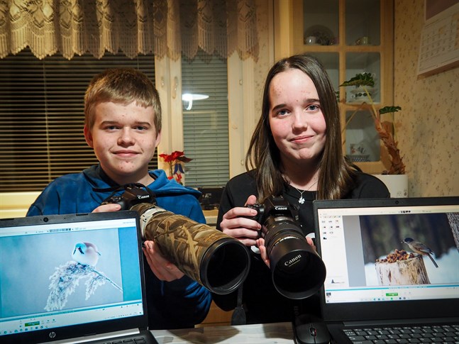 Benjamin Björk och Sofia Björk är vana naturfotografer. De deltar i 100 fåglar-utmaningen och utmanar också andra att delta.