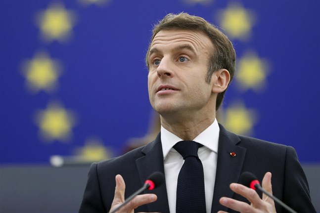 Frankrikes president Emmanuel Macron talar i EU-parlamentet i Strasbourg.