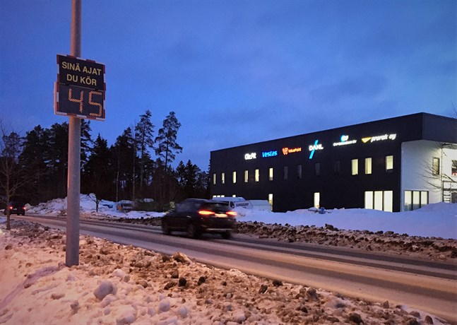Förutom att påminna trafikanter om vilken hastighet fordonet rör sig i så samlar tavlorna också in data.